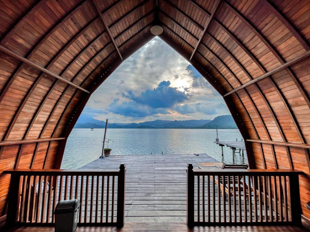 Andreas Resort Sukajaya Exterior foto