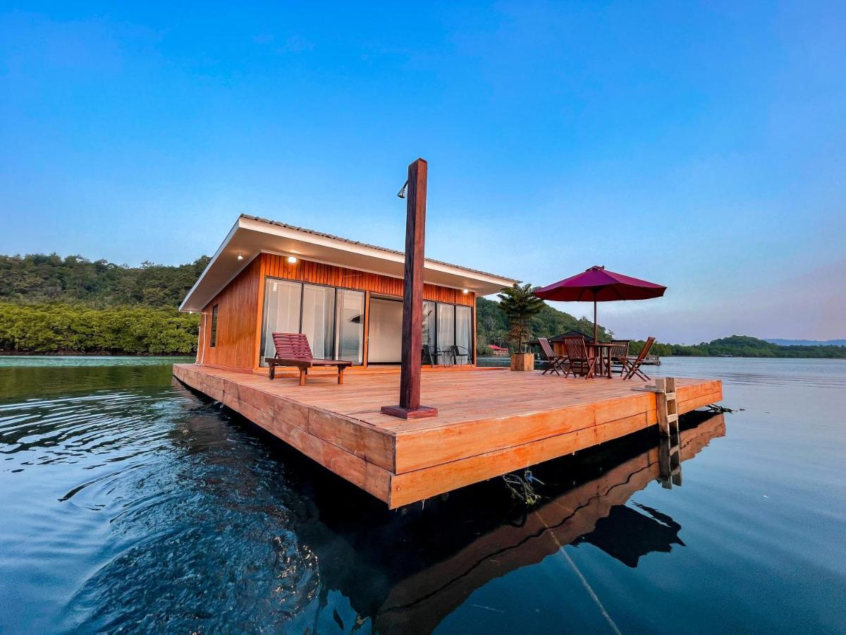 Andreas Resort Sukajaya Exterior foto